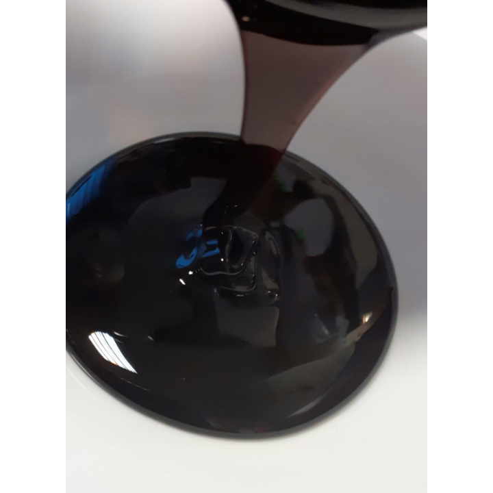 Naturalna Melasa Buraczana 5L – Naturalny dodatek paszowy dla zwierząt